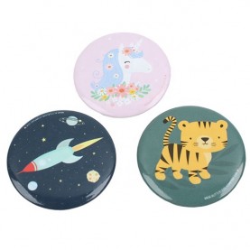 Custom Logo Round Shaped Tinplate Bottom Pins for Gifts Custom Logo Round Shaped Tinplate Bottom Pins for Gifts