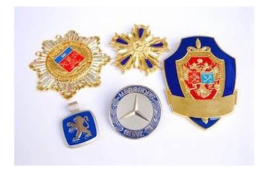 Types of Badge Fastenings